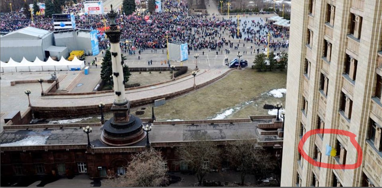 ФСБ избила аспиранта МГУ за украинский флаг