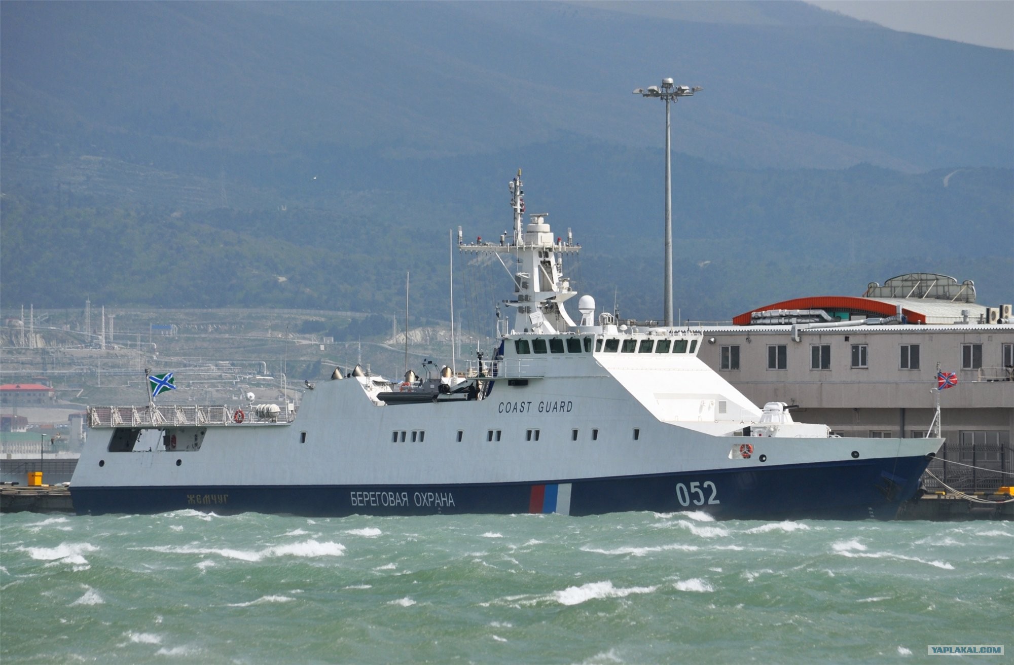 Оккупанты в Крыму задержали итальянский корабль