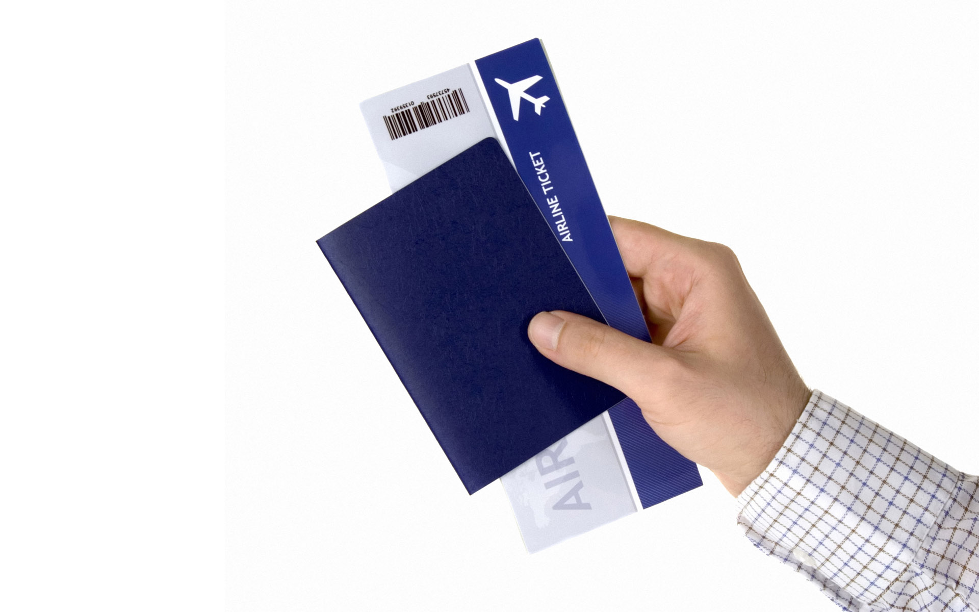 В Украине запретили покупать авиабилеты без паспорта