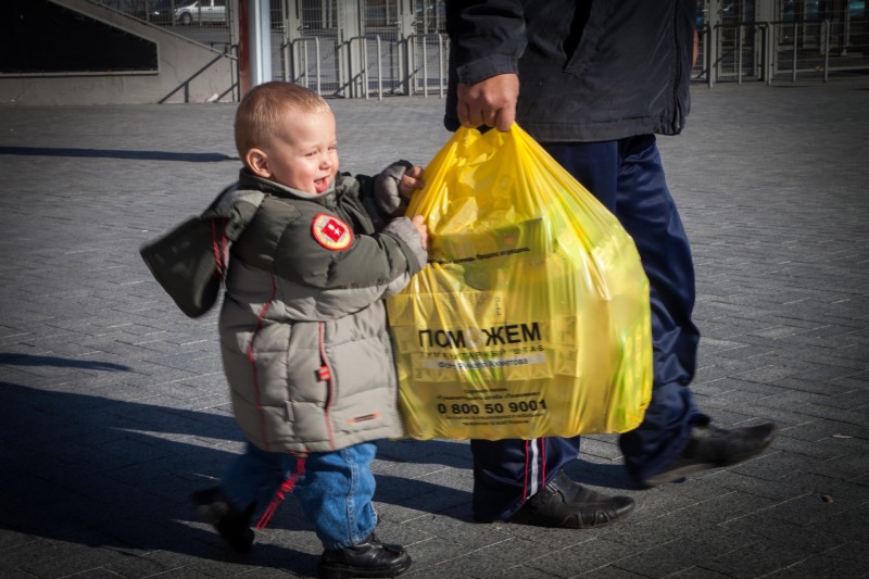 Около 800 тыс жителей оккупированного Донбасса недоедают
