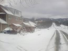 Скандинавский циклон засыпает Карпаты снегом