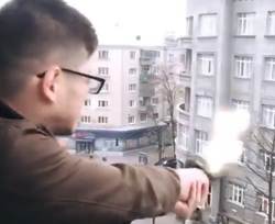 В Харькове молодой человек открыл стрельбу по прохожим