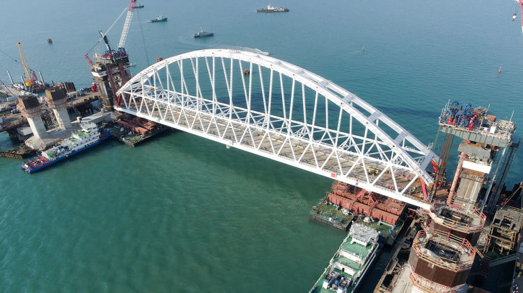 Керченский мост может рухнуть уже этой зимой российская активистка