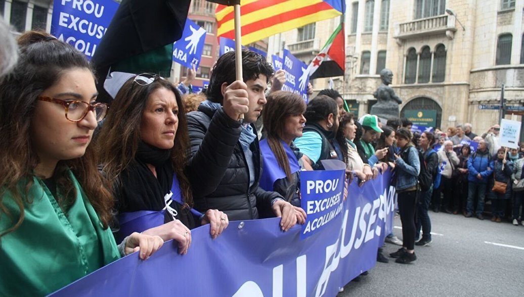 В Барселоне – новые протесты из-за ареста общественных лидеров