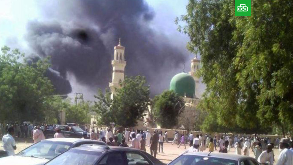 В Нигерии произошел взрыв в мечети, десятки погибших