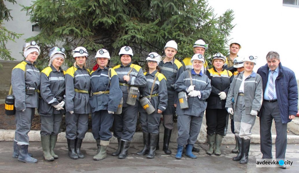 Жены горняков Донбасса побывали в шахте – теперь мотивируют на безопасный труд мужей