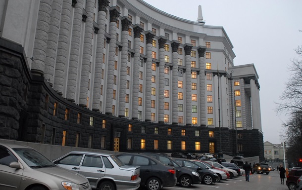 Кабмин утвердил проект закона о взятии на социальный квартирный учет переселенцев с инвалидностью
