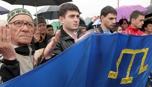 Порошенко призвал внести изменения в Конституцию относительно автономии крымских татар