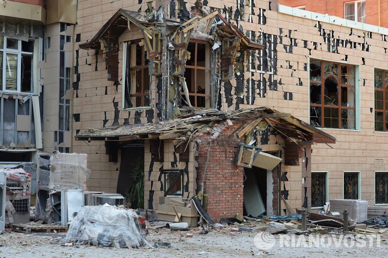 В Донецке в результате обстрела повреждены не менее 3 жилых домов