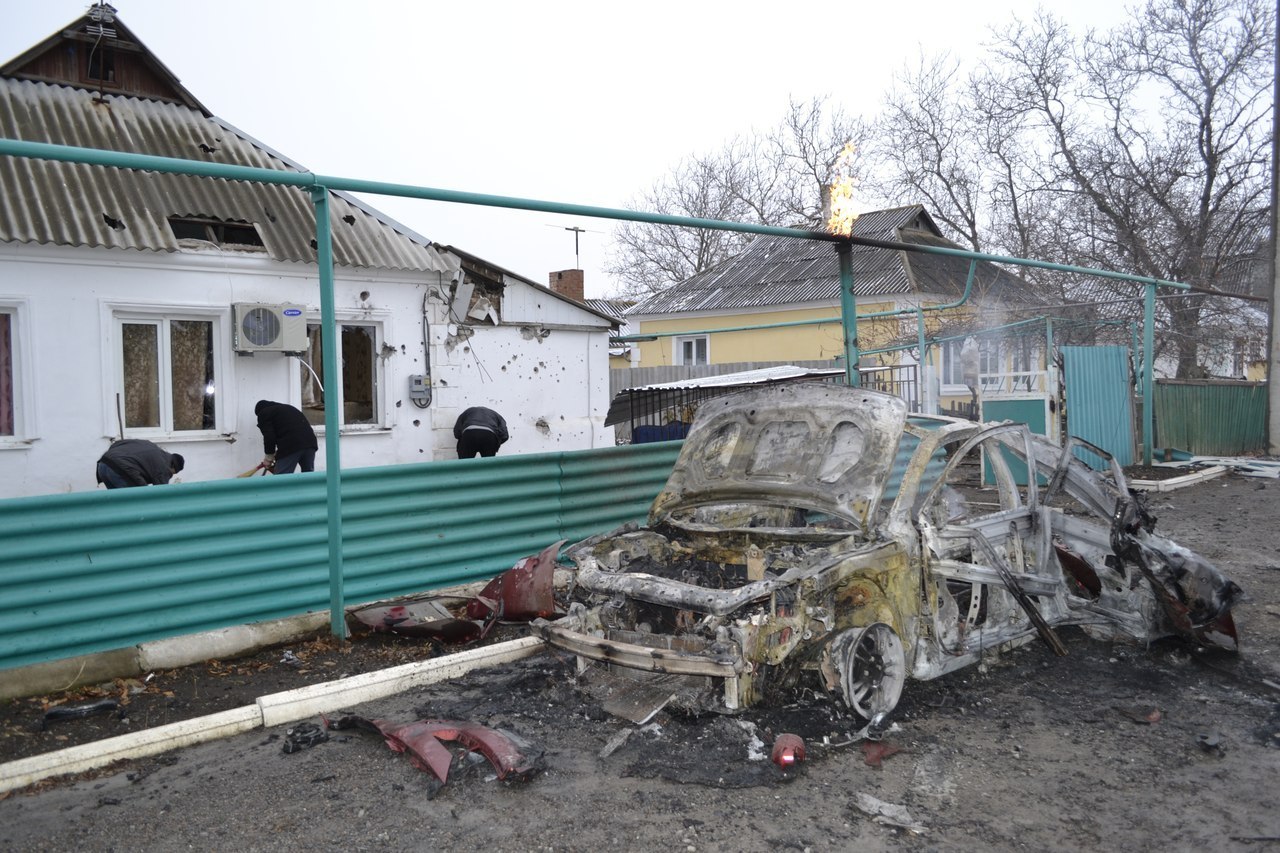 В Докучаевске в результате обстрела ранены два мирных жителя