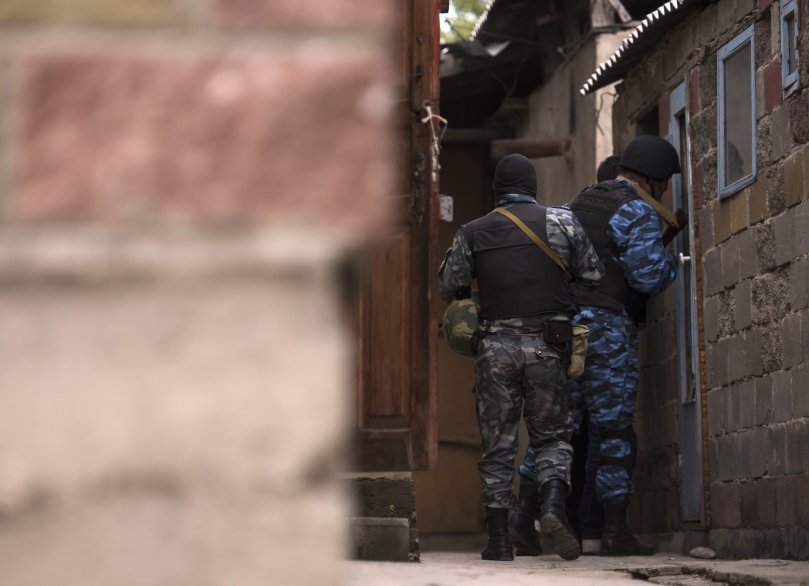 Крымчане скрывают информацию об обысках, боясь репрессий – Джемилев