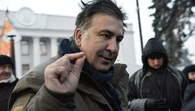 “Они гонялись за мной, как волк за зайцем в “Ну погоди!”. Саакашвили прибыл на допрос в СБУ и заявил о нарушениях