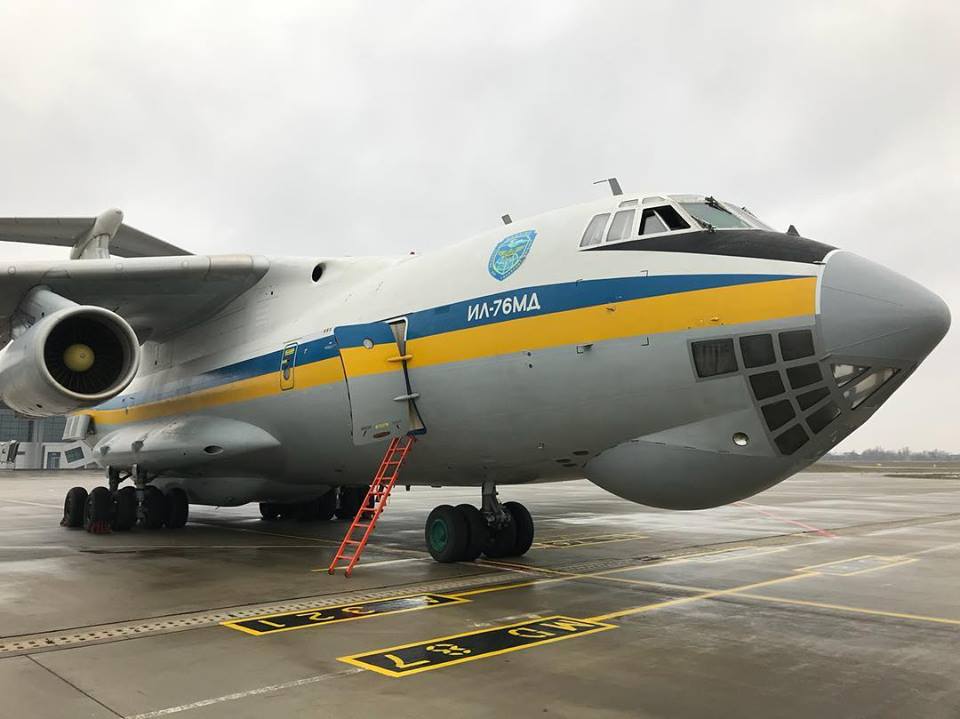 Украинских заложников доставят в “Борисполь” самолетом Ил-76 