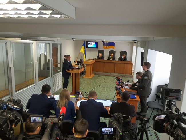Процесс над Януковичем: Дещица о попытках наладить контакт с РФ.
