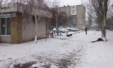 В Бердянске мужчина бросил гранату в полицейских