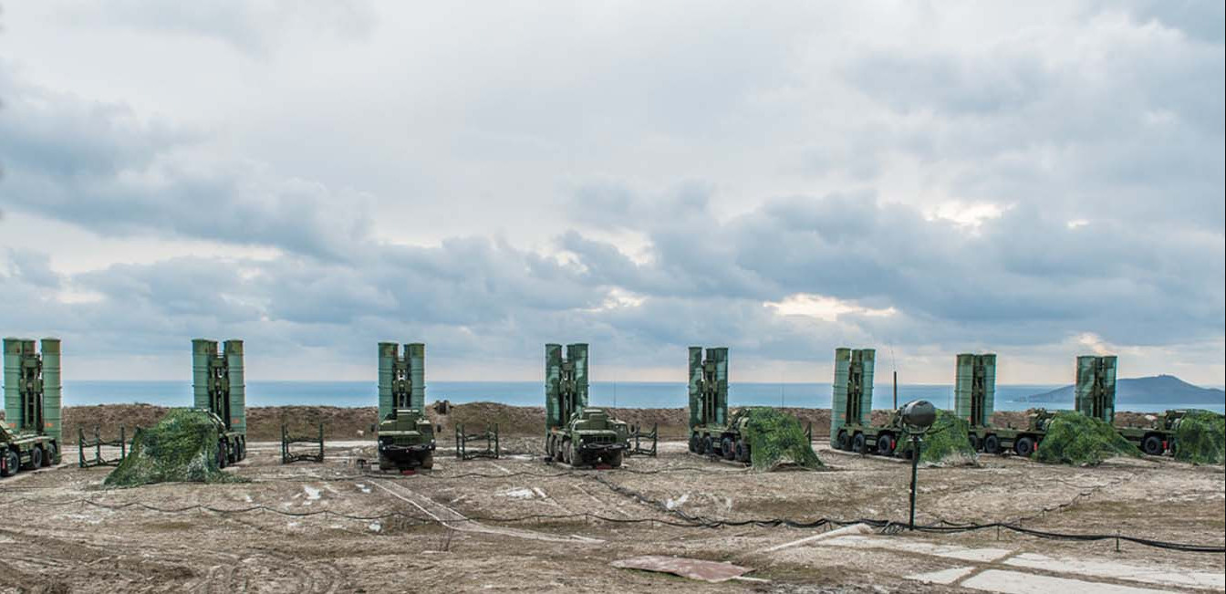 В Крыму зенитчики оккупантов проверили, как далеко стреляют новые ракеты
