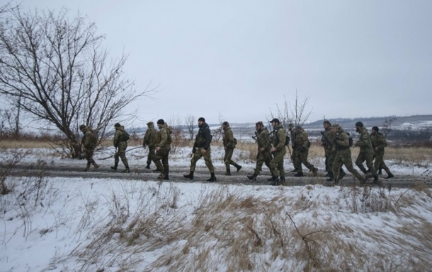 Офицеры ВС РФ проводят проверку боеготовности “армейских корпусов” на Донбассе, – ГУР