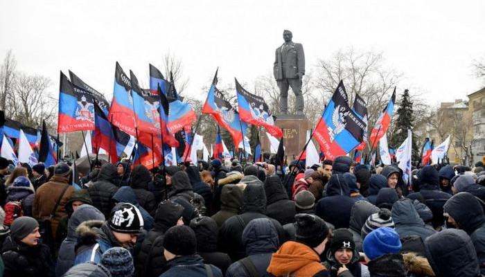 В оккупированном Донецке людей согнали  на митинг