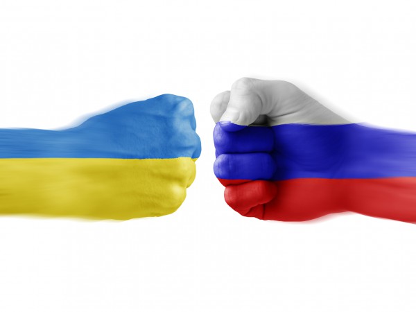 Лавров заявил, что Киев срывает Минские соглашения: в МИДе отреагировали