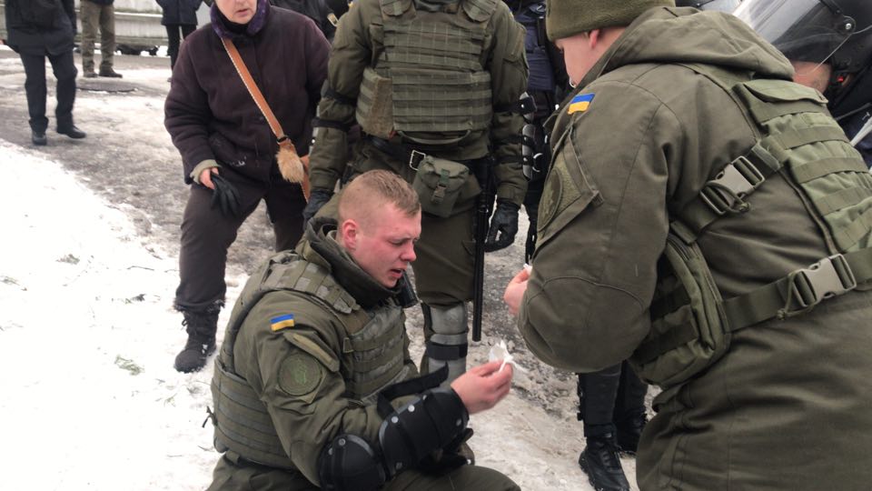 В Киеве под судом, где слушают дело Труханова, подстрелили спецназовца