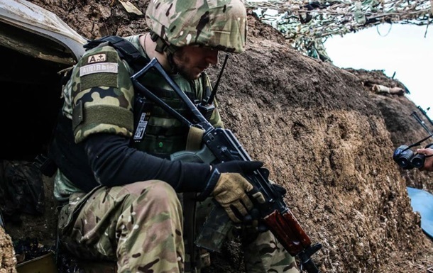 За сутки в зоне АТО погиб один украинский военный, еще один травмирован
