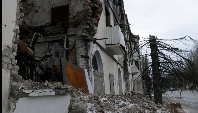 От обстрела боевиков из тяжелого вооружения пострадал поселок Мироновский: есть разрушения, – Жебривский