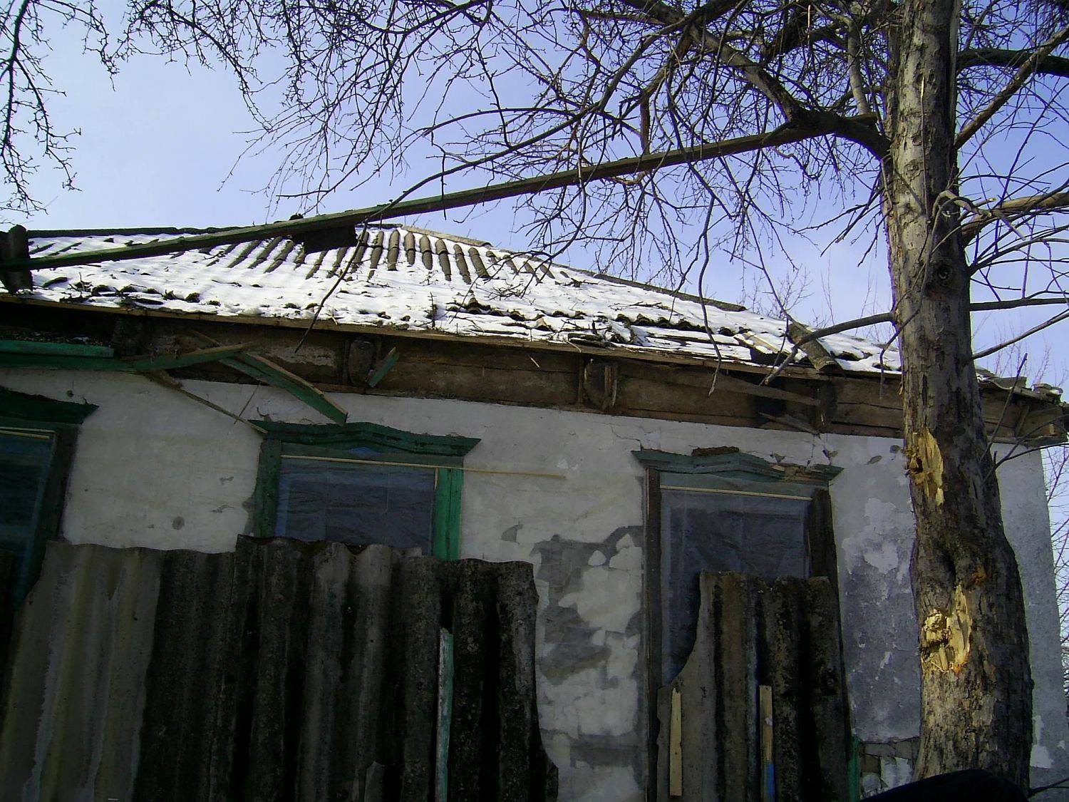 Боевики “ЛНР” вновь открыли огонь по жилым кварталам