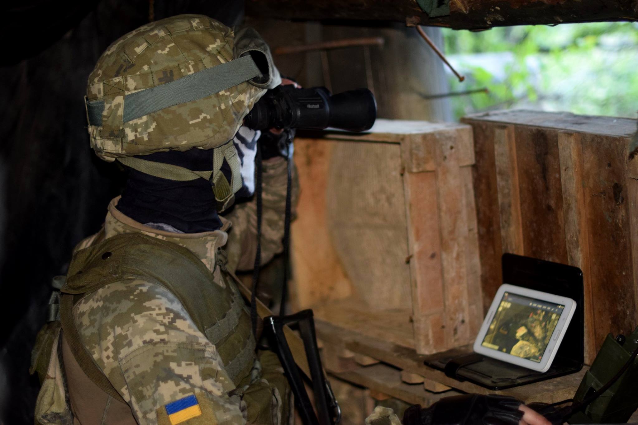 На Донбассе бои не прекращались вдоль всей линии соприкосновения