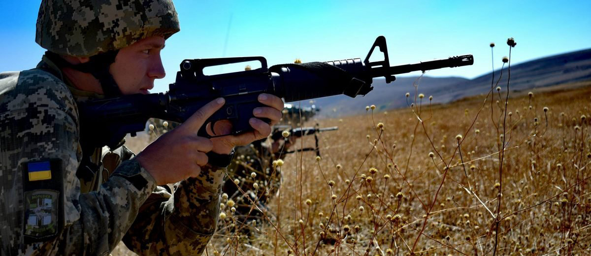 Боевики обстреляли позиции ВСУ на Донбассе из артиллерии и минометов: ранены двое украинских бойцов
