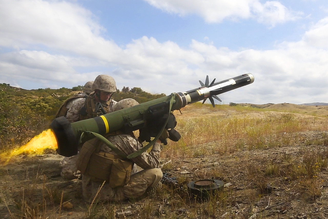 Конгресс США в оборонном бюджете обеспечил деньги на летальное оружие Украине