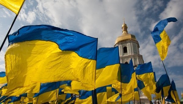 Большинство украинцев поддерживают идею единой поместной церкви