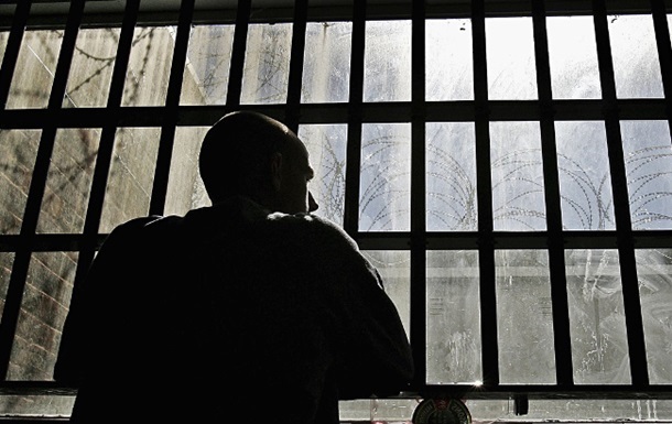 Сотни заключенных не хотят отбывать срок у оккупантов