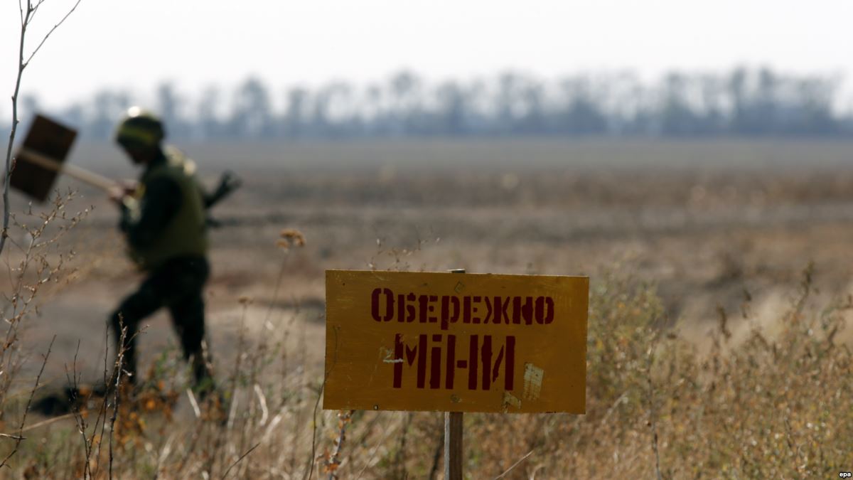 Из-за войны на востоке Украина – одна из самых заминированных стран