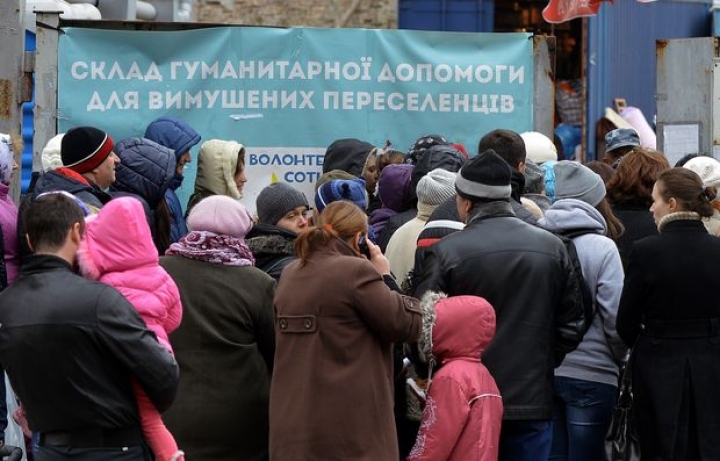 Соцопрос: проблема переселенцев не сильно тревожит украинцев