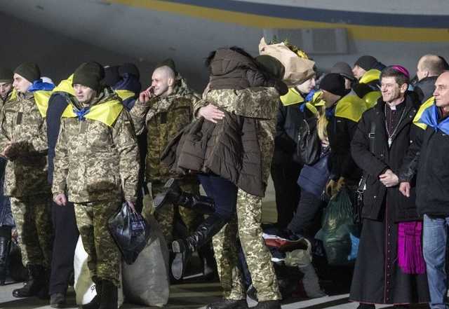 В СБУ рассказали сколько людей освободили из плена на Донбассе