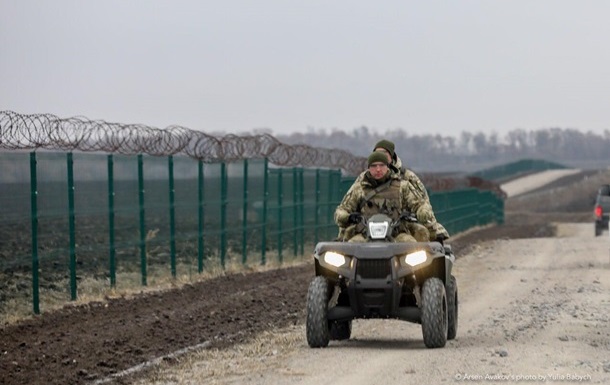 На границе с Россией возобновили возведение «Стены»