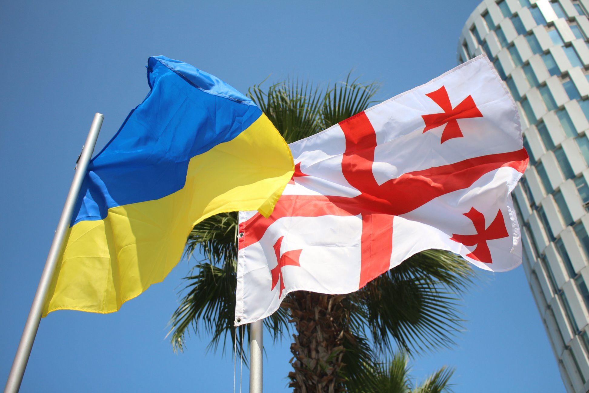 С 1 марта украинцы могут ездить в Грузию по ID-картам