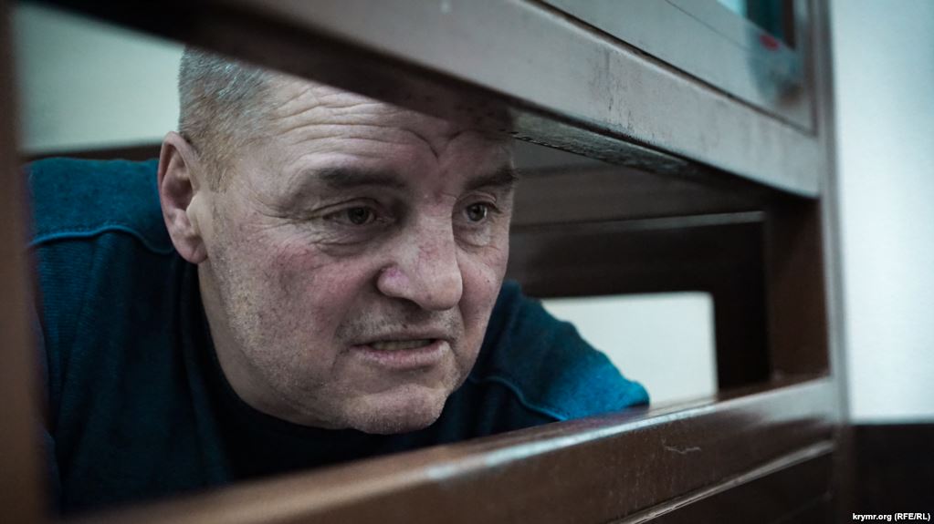 Тяжелобольному активисту Бекирову продлили арест