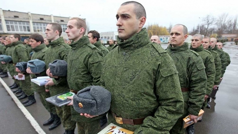 Россия снова собирается призвать крымчан в свою армию