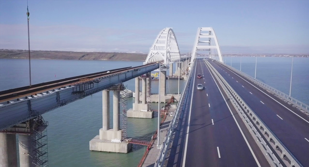 Оккупационные власти планируют охранять Крымский мост от туристов