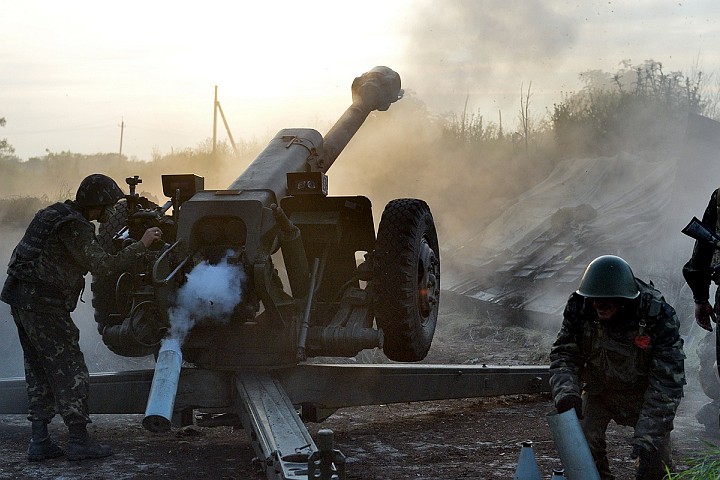 Стало известно, сколько раз в апреле и мае боевики обстреляли позиции ООС на Донбассе