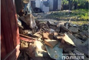 Боевики «ДНР» обстреляли жилой район Марьинки
