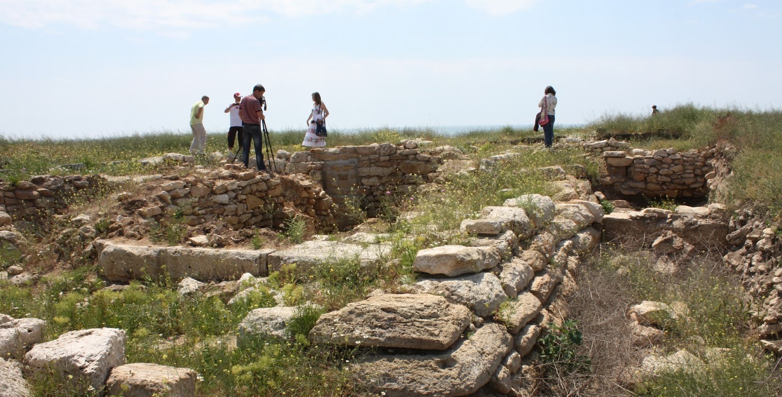 МВОТ принимает меры против незаконных археологических раскопок в Крыму