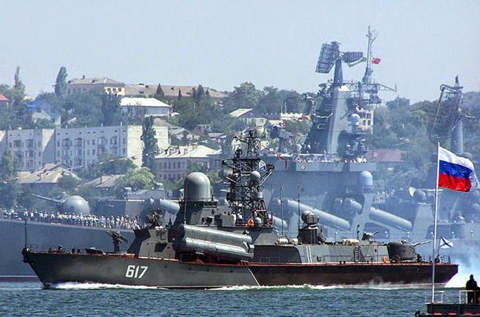 Скільки кораблів РФ в Криму і Чорному морі, – дані розвідки