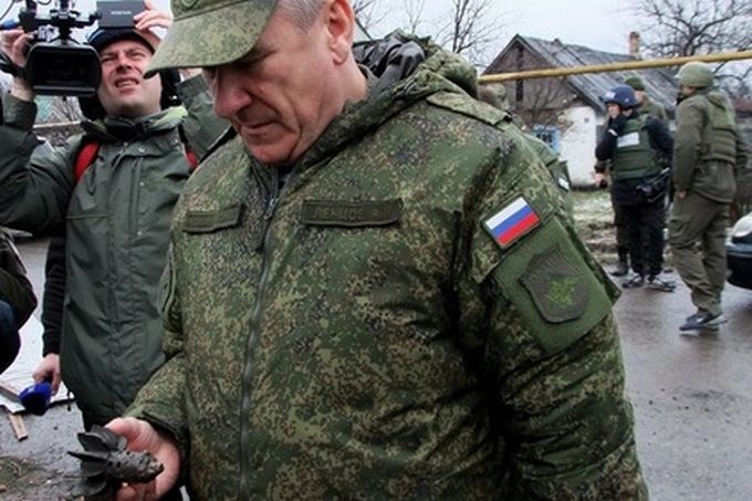 Камуфляж и повязки «СЦКК»: кого на самом деле видела СММ ОБСЕ возле Станицы Луганской