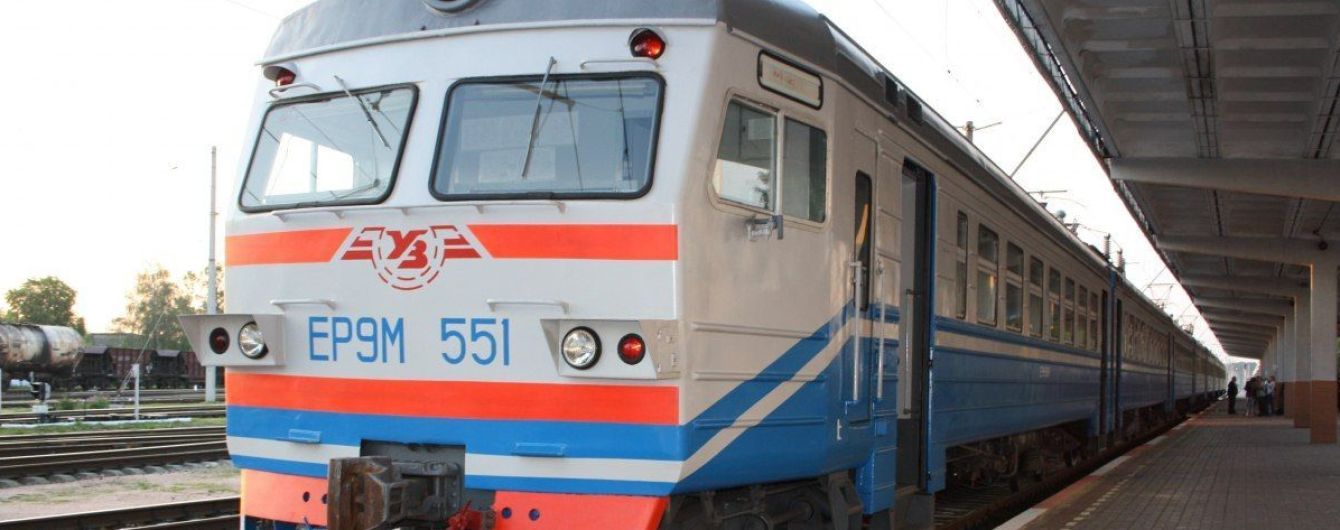 «Укрзалізниця» відновила сполучення Маріуполь – Південнодонбаська через 5 років простою