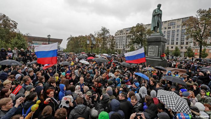 В России задержали 352 участника протестов