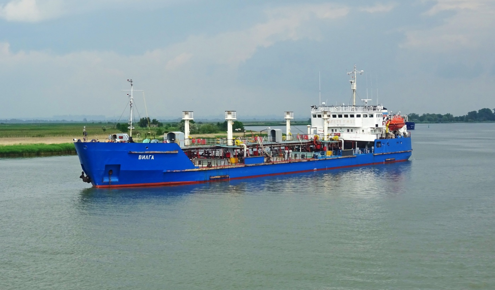 Арестованный танкер MRIYA буксируют в Херсон
