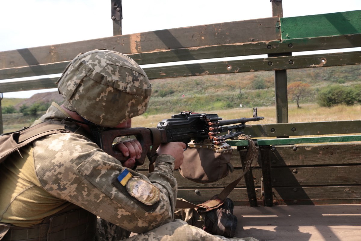 В ООС поранені четверо українських військових