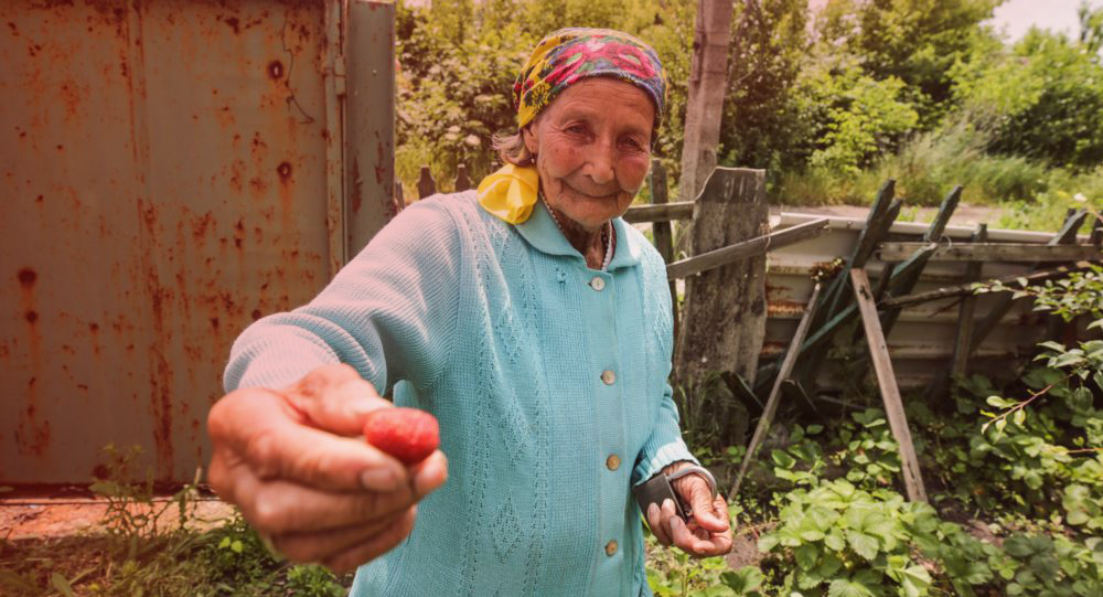У Опитному на Донбасі загинула волонтер баба Маша